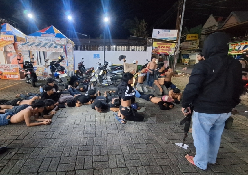 Teror Busur Panah di Maros Berakhir, 10 Anggota Geng Motor Diciduk Polisi