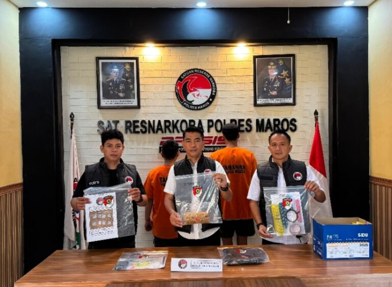 Polres Maros Bongkar Jaringan Sabu, 421 Gram Disita dari Dua Bandar