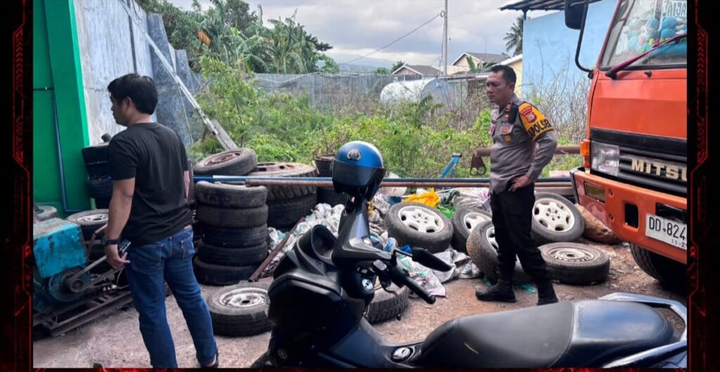 Rumah Warga Dibakar Usai Dicuri, 3 Pelaku Dibekuk Polisi